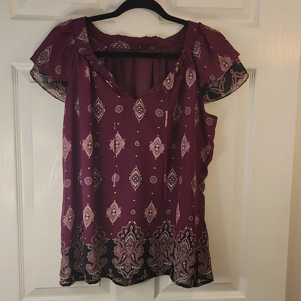 Apt.9 Women's Burgandy and Black Paisley Print Flutter Sleeve Top Size S - Picture 2 of 10